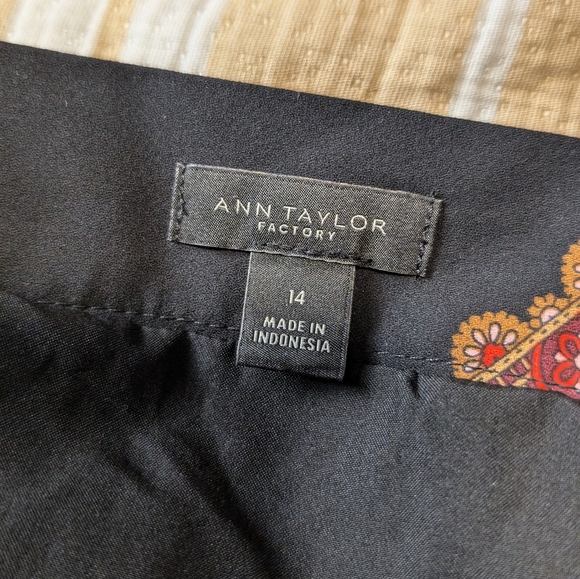 Ann Taylor size 14 skirt - Picture 2 of 6